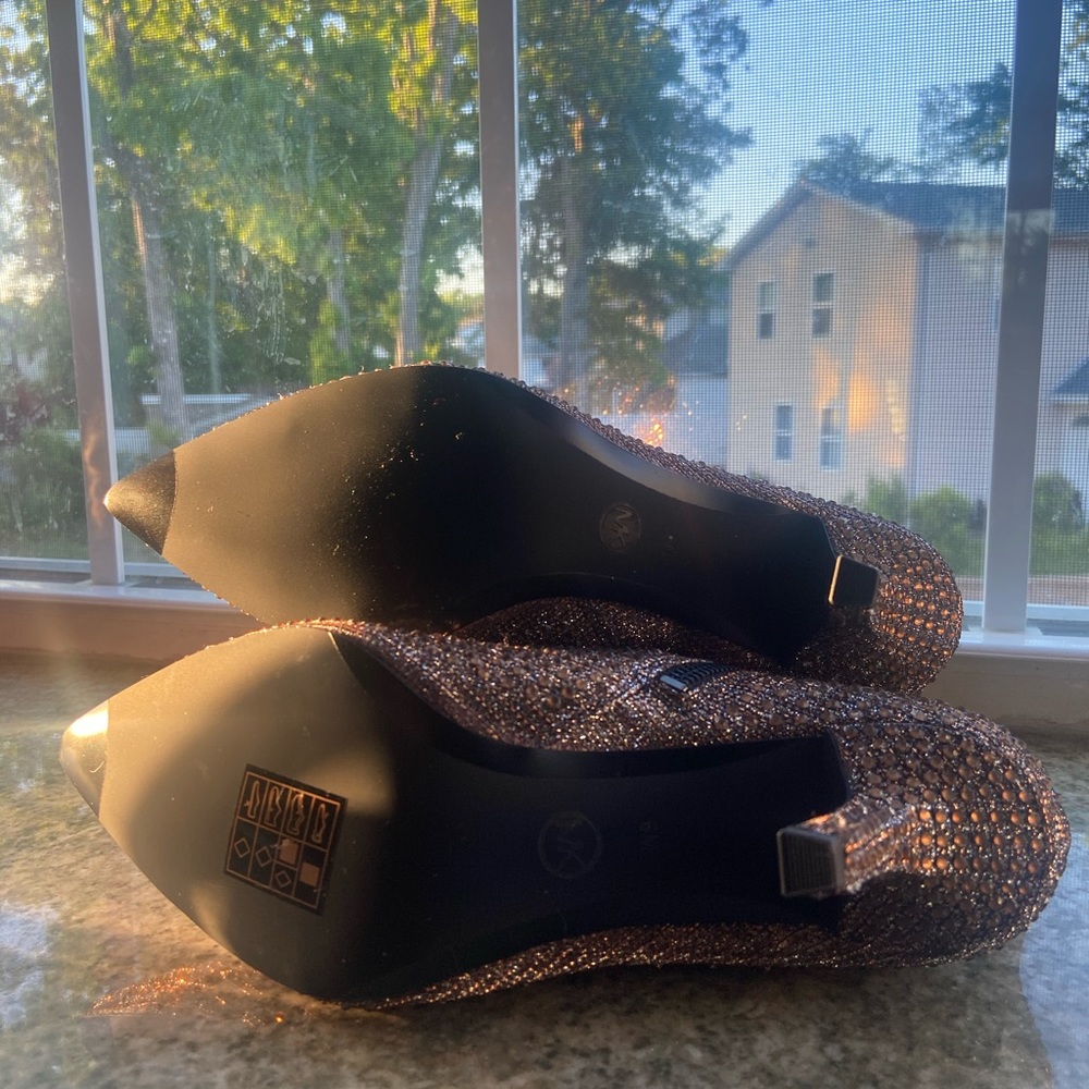 Michael Kors heel booties - Picture 4 of 6